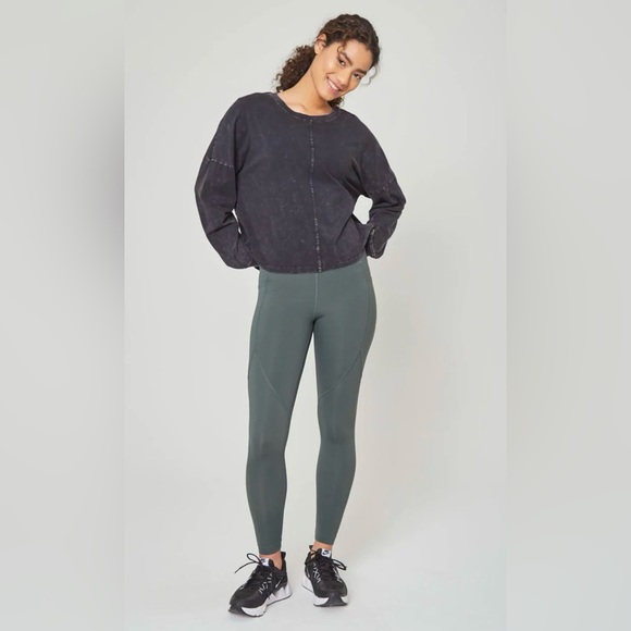 MPG Quinn Vital High-Waisted 26" Side Pocket Legging - Picture 3 of 5